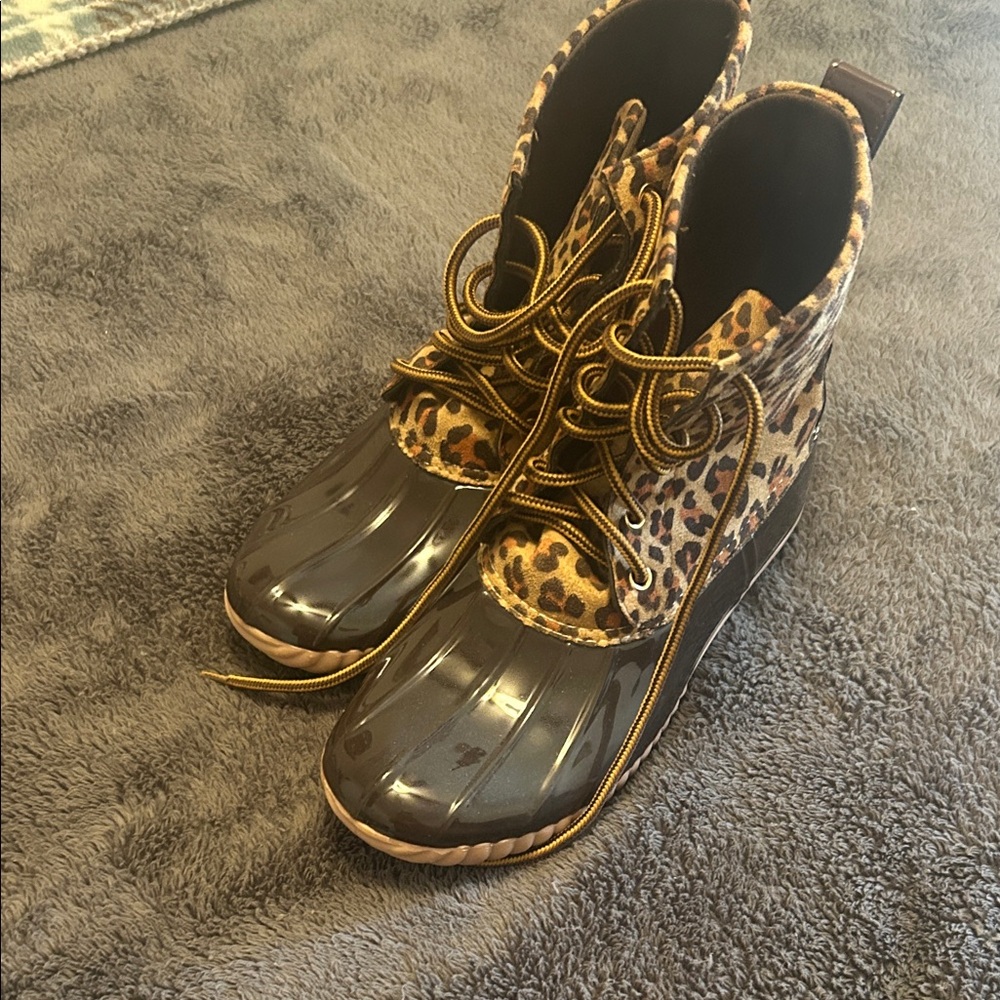 Avanti Leopard-Print Duck Boots in Brown and Tan
